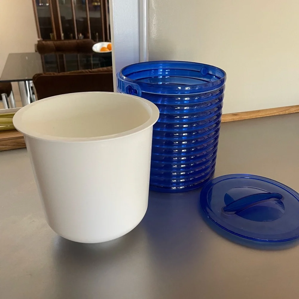 Vintage Acrylic Lucite Cobalt Blue Ribbed Ice Bucket with Lid